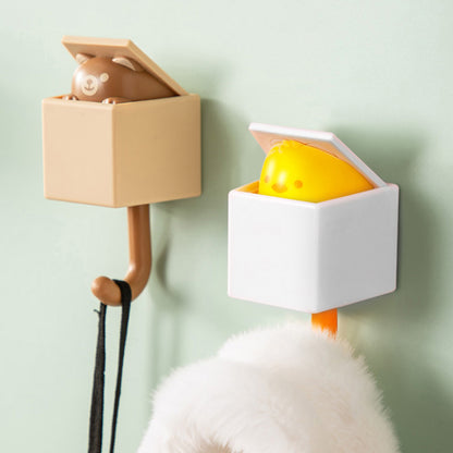 Retractable cat wall hook